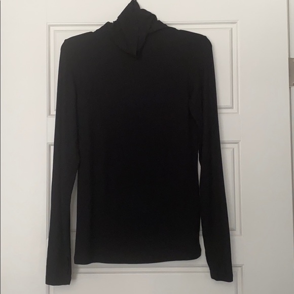 cabi turtleneck tee